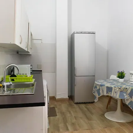 As A Service - El Mejor En El Centro De Bed and Breakfast Μάλαγα